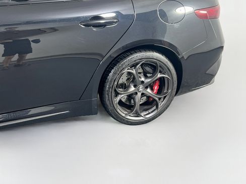 Used 2023 Alfa Romeo Giulia Quadrifoglio RWD image 30