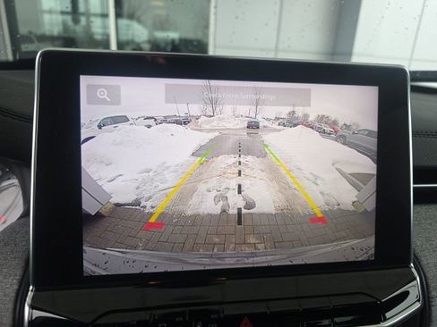 Used 2023 Jeep Compass Latitude image 29