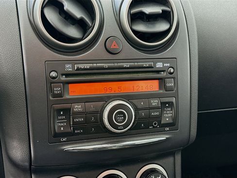 Used 2011 Nissan Rogue S image 21