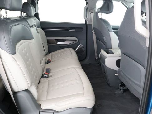 Used 2024 Kia EV9 Wind image 24