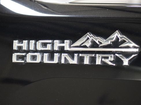 Used 2024 Chevrolet Silverado 3500 High Country w/ High Country Premium Package AWD/4WD image 18