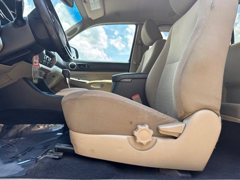 Used 2012 Toyota Tacoma 2WD Access Cab w/ SR5 Pkg image 9