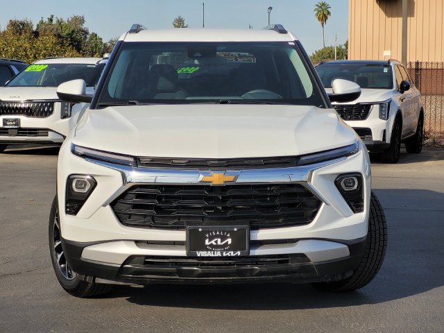 Used 2024 Chevrolet TrailBlazer LT FWD image 3