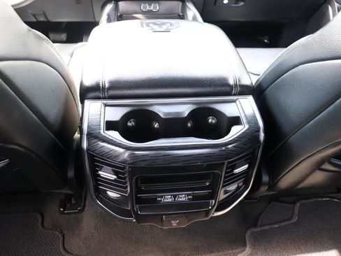 Used 2024 RAM 1500 Laramie AWD/4WD image 20