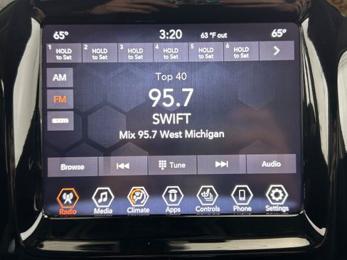 Used 2021 Jeep Compass Limited AWD/4WD image 5