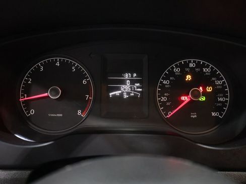 Used 2013 Volkswagen Jetta S image 30