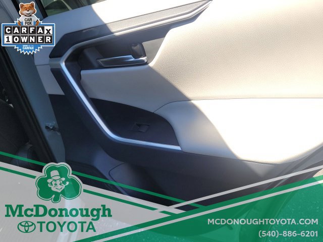 Used 2019 Toyota RAV4 XLE w/ Convenience Package AWD/4WD image 13