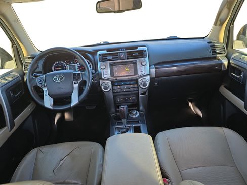 Used 2014 Toyota 4Runner Limited image 9