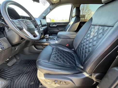 Used 2023 GMC Sierra 1500 Elevation w/ Preferred Package AWD/4WD image 16