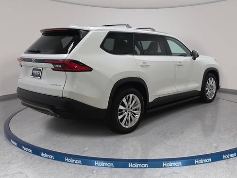 Certified 2024 Toyota Grand Highlander AWD image 5