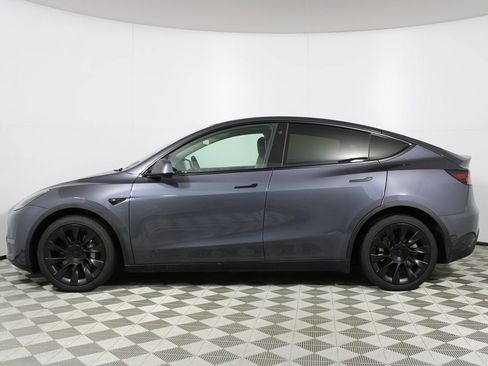 Used 2021 Tesla Model Y Long Range image 31