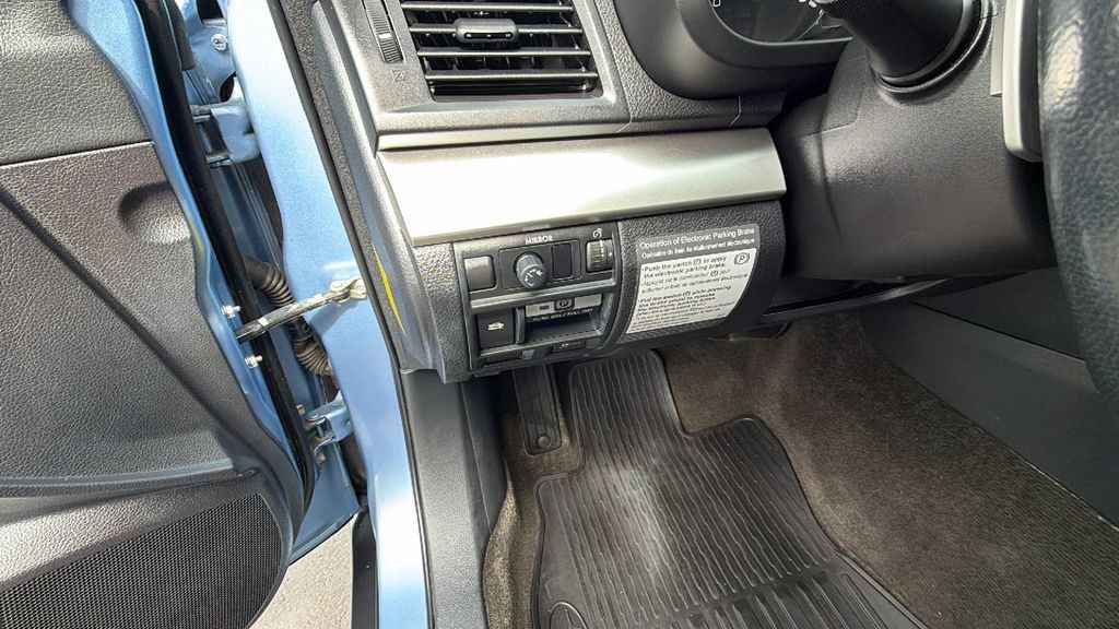 Used 2012 Subaru Outback 2.5i Premium AWD/4WD image 30