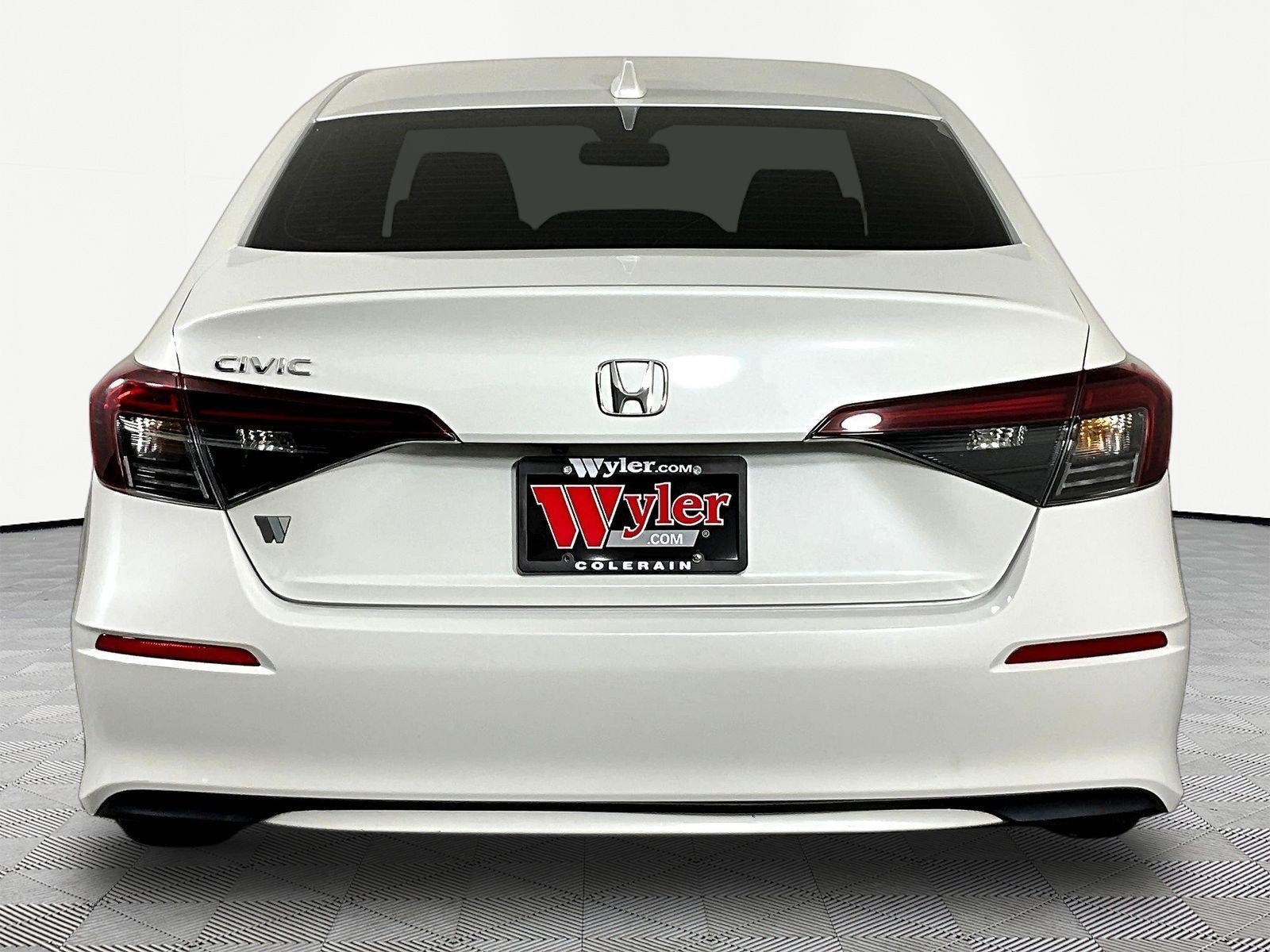 Used 2025 Honda Civic LX image 5