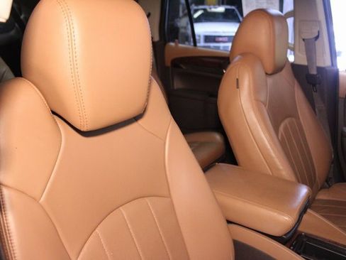 Used 2016 Buick Enclave Premium image 11