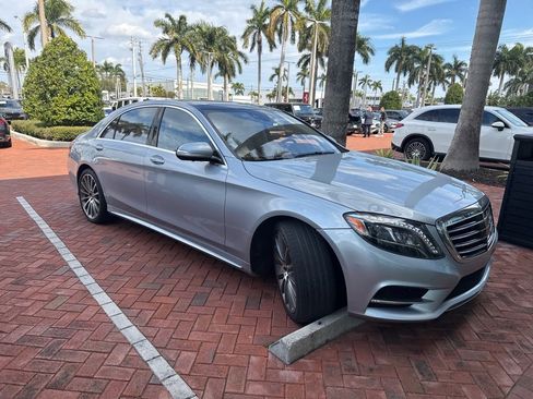 Used 2017 Mercedes-Benz S 550 Sedan image 2