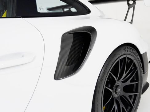 Used 2018 Porsche 911 GT2 RS image 65