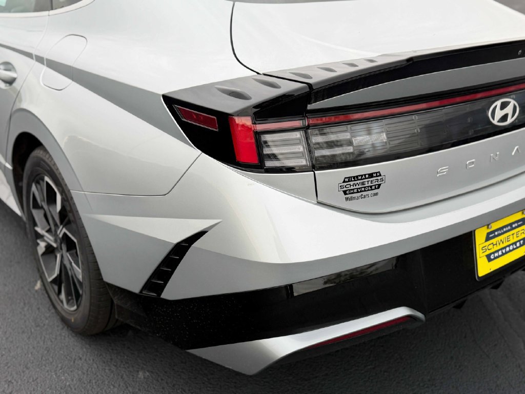 Used 2025 Hyundai Sonata SEL FWD image 10