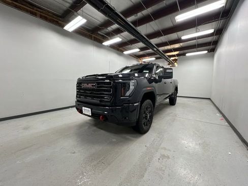 Certified 2025 GMC Sierra 2500 AT4 w/ Technology Package image 4