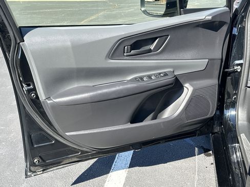 Used 2024 Toyota Prius LE image 14