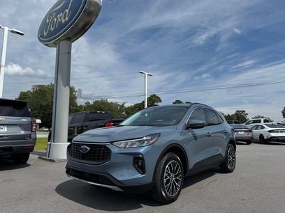New 2025 Ford Escape SE