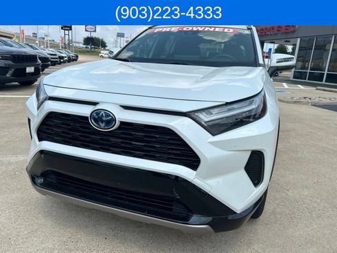 Used 2024 Toyota RAV4 SE AWD/4WD image 4