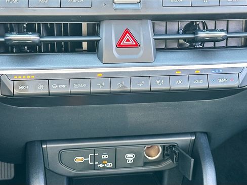 New 2025 Kia K4 LXS image 15