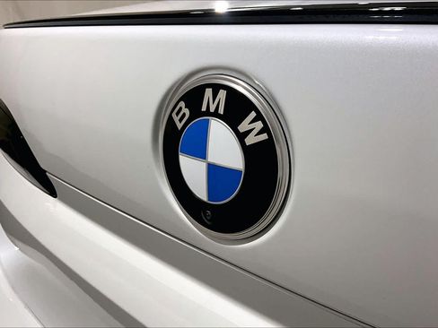 Used 2026 BMW 740i xDrive AWD/4WD image 32