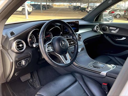 Used 2020 Mercedes-Benz GLC 300 4MATIC image 17