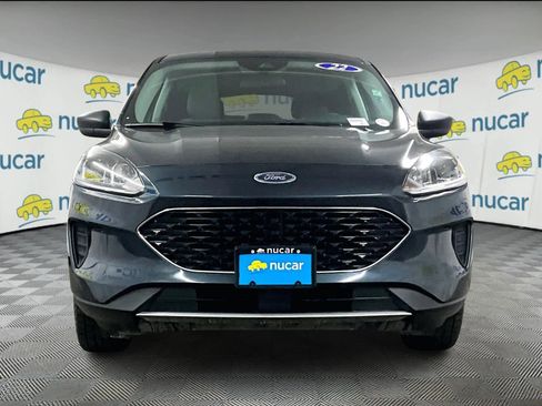 Used 2022 Ford Escape SE w/ Cold Weather Package image 2