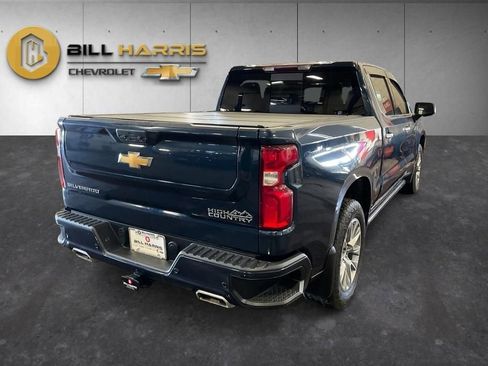 Used 2022 Chevrolet Silverado 1500 High Country w/ Z71 Off-Road Package AWD/4WD image 2