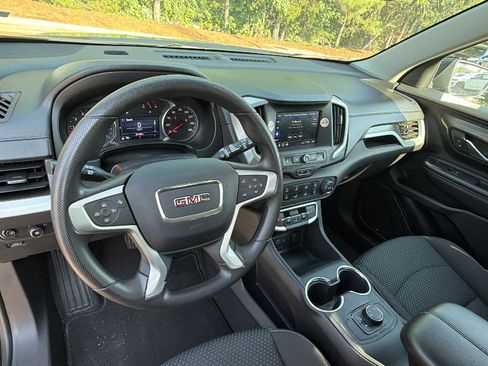 Used 2024 GMC Terrain SLE AWD/4WD image 24