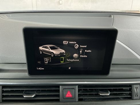 Used 2018 Audi A4 2.0T Premium w/ Convenience Package image 10