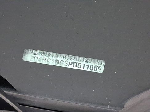 Used 2023 Chrysler Pacifica Touring-L image 17