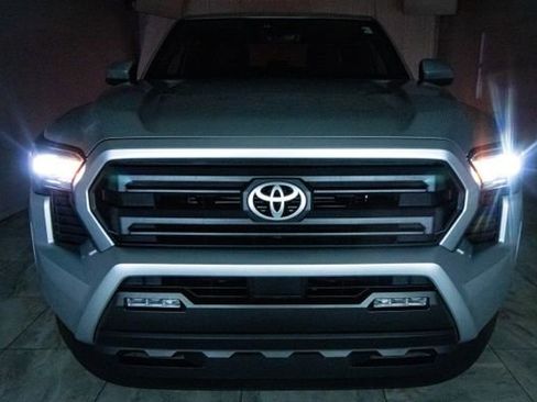 Used 2024 Toyota Tacoma SR5 image 36