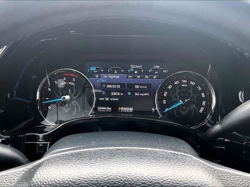 Used 2022 Ford F250 Lariat w/ Black Appearance Package image 12