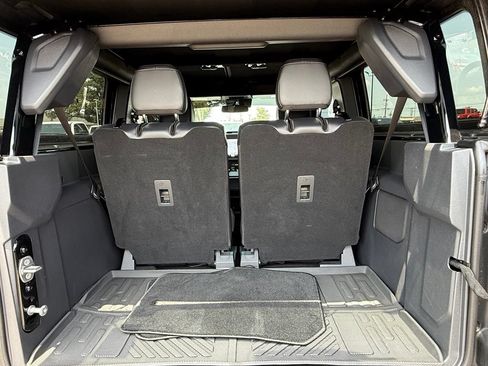 Used 2024 Ford Bronco Wildtrak AWD/4WD image 7