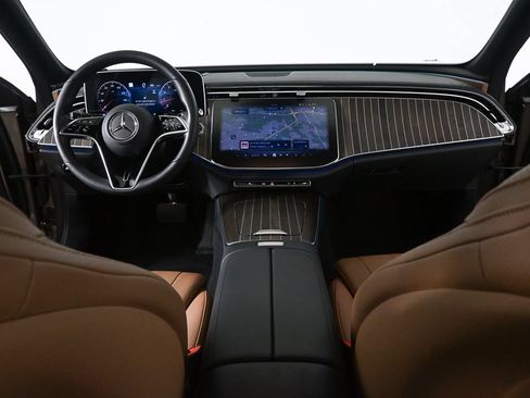Certified 2025 Mercedes-Benz E 350 4MATIC Sedan image 16