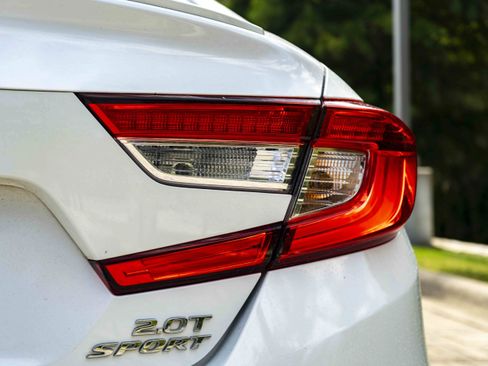 Used 2020 Honda Accord Sport image 12