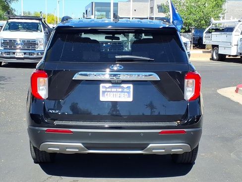 Used 2023 Ford Explorer XLT w/ Equipment Group 202A image 5
