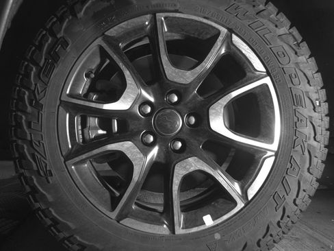 Used 2025 Jeep Compass Trailhawk image 12