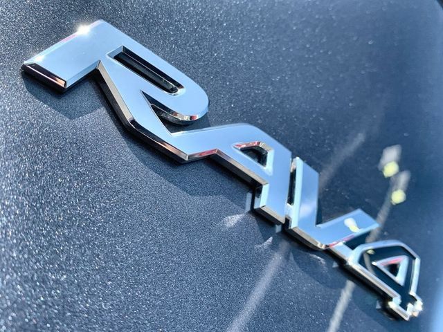 Used 2023 Toyota RAV4 XLE Premium AWD/4WD image 43