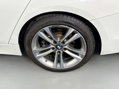 Used 2017 BMW 330e image 37
