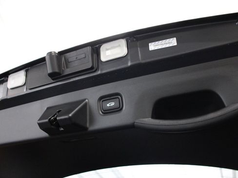 Used 2023 Hyundai Ioniq 5 SEL image 25