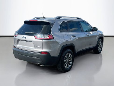 Used 2019 Jeep Cherokee Latitude Plus w/ Cold Weather Group image 7