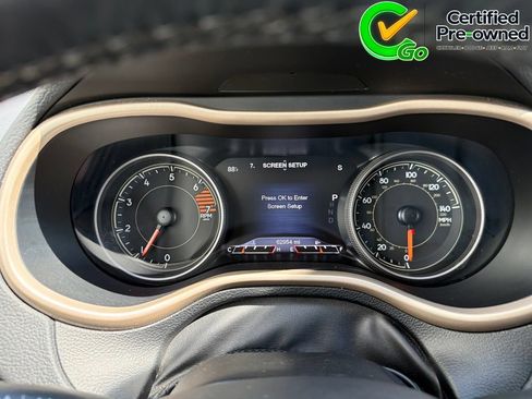 Certified 2018 Jeep Cherokee Limited FWD image 60