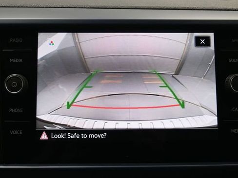 Used 2023 Volkswagen Taos SE FWD image 21