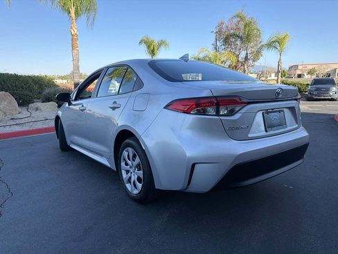 Used 2024 Toyota Corolla LE image 6