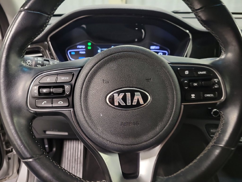 Used 2021 Kia Niro Touring FWD image 25