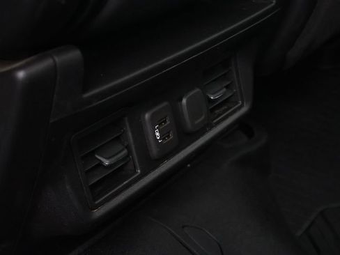 Used 2022 Chevrolet Silverado 2500 LT w/ Convenience Package image 36