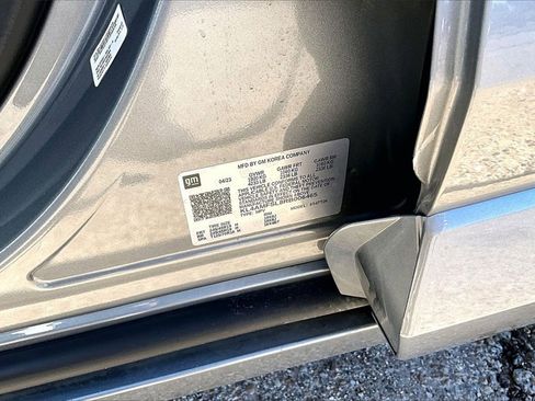 Used 2024 Buick Encore GX Avenir w/ Avenir Convenience Package image 34